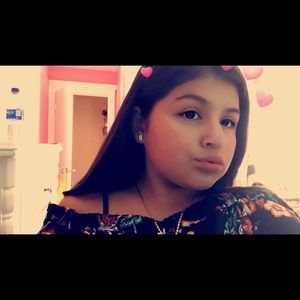 Meet your Posher, Adriana